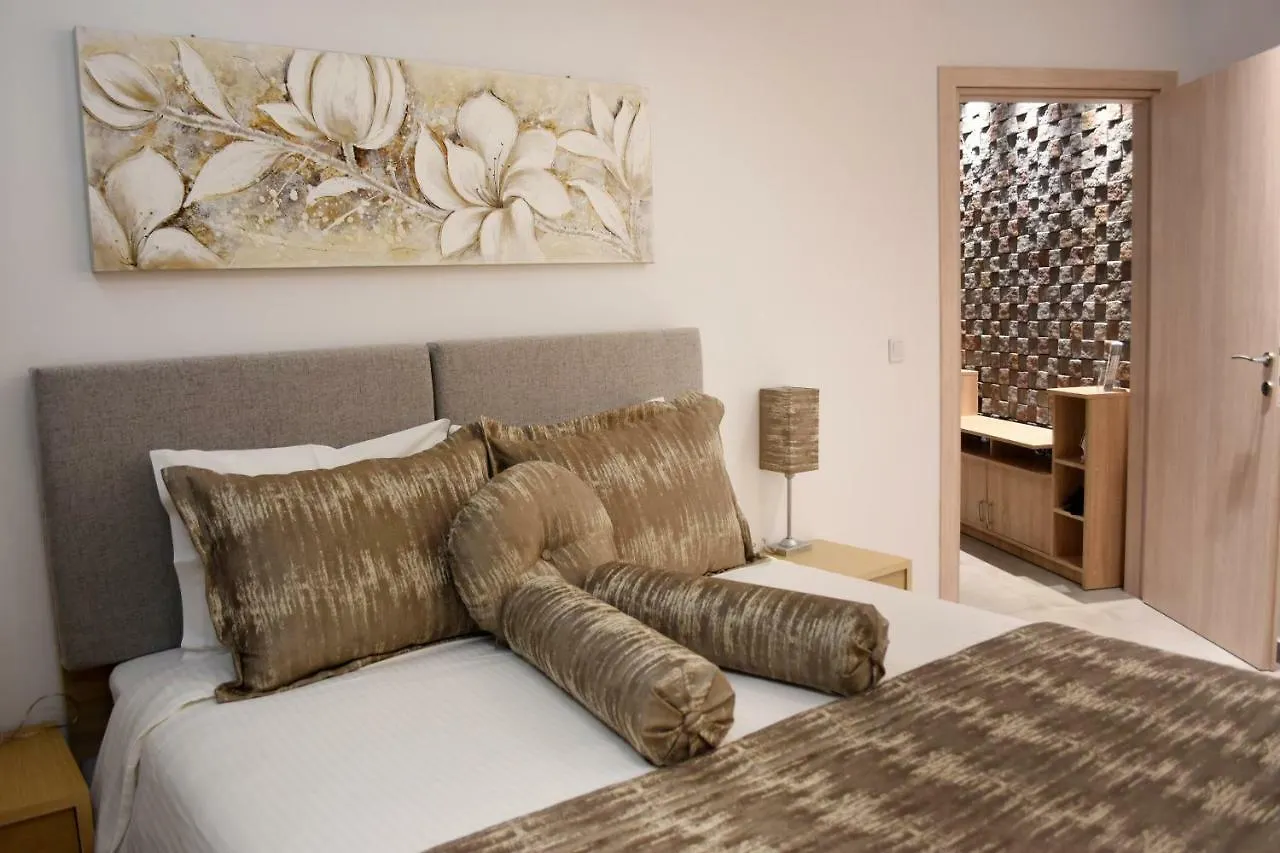 سالونيك Elxis Luxury Apartment